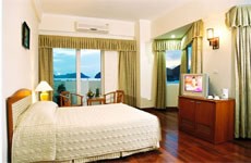 Holiday View Hotel room 2