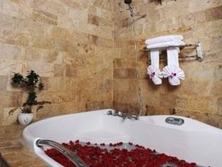 Romantic Bathroom
