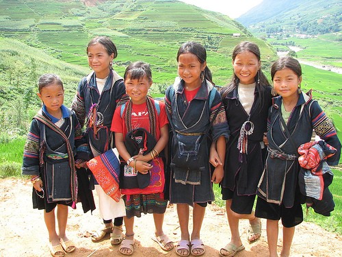 H Mong People