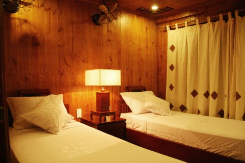 Mekong eyes twin room