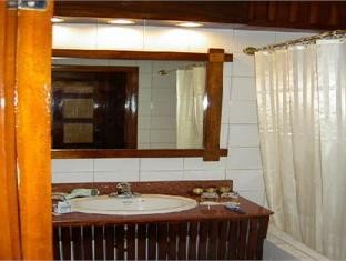 Victoria Hotel in Sapa bathroom