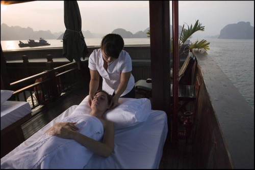 Massage on the bhaya cruise