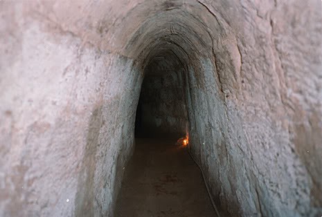 cu chi tunnels tour