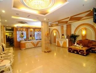 Tan Hai Long Hotel lobby