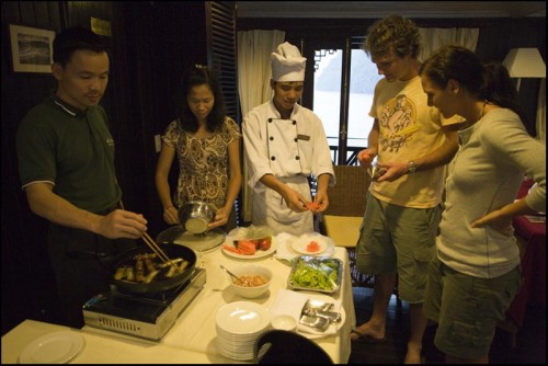 Cooking Vietnamese Food desmontration