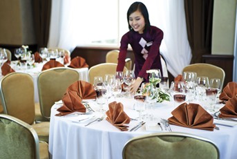 Movenpick hotel dining room