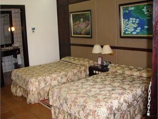 Empress Hotel Dalat room