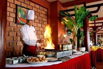 Chau Long Sapa Hotel cooking